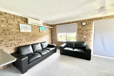 Property photo of 1/676-678 Beach Road Surf Beach NSW 2536