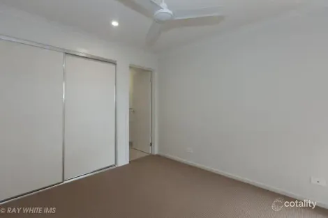 Property photo of 2/20 Cummings Circuit Willow Vale QLD 4209