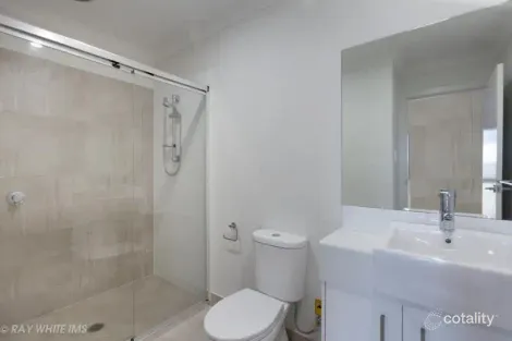 Property photo of 2/20 Cummings Circuit Willow Vale QLD 4209