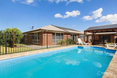 2 Valerie Cl, Mount Martha, VIC 3934