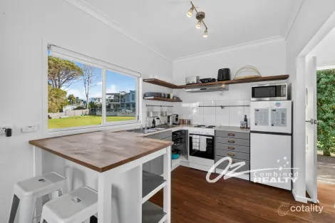 Property photo of 9 Wood Crescent Huskisson NSW 2540