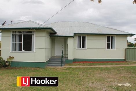 11 Thompson Cres, South Tamworth, NSW 2340