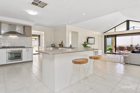 Property photo of 4 Swanbourne Avenue Secret Harbour WA 6173