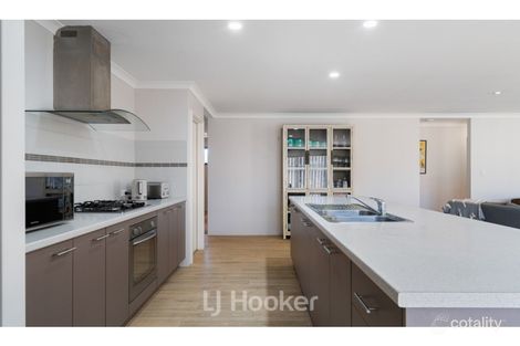 Property photo of 4 Daintree Loop Yalyalup WA 6280