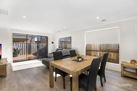 Property photo of 12 Bessie Drive Cranbourne West VIC 3977