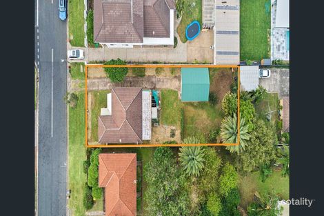 Property photo of 17 Dobbie Avenue East Corrimal NSW 2518
