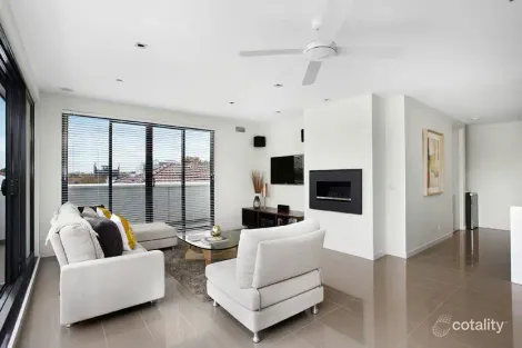 Property photo of 12/10 Docker Street Elwood VIC 3184