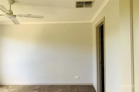 Property photo of 9 Barrington Terrace Point Cook VIC 3030