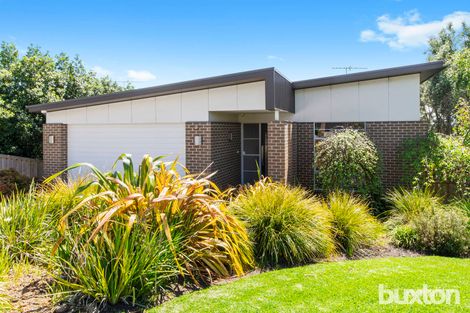 46 Leigh Rd, Highton, VIC 3216