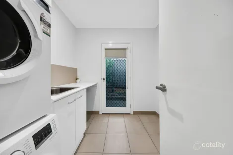 Property photo of 20 Opal Street Cobblebank VIC 3338