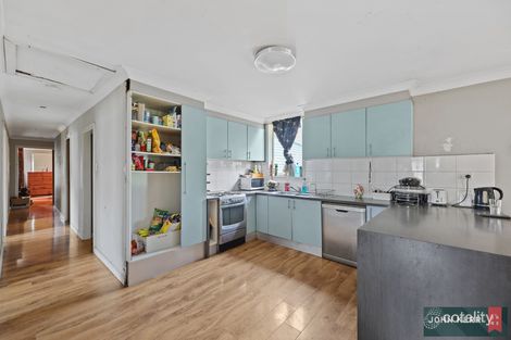 Property photo of 30 Newark Avenue Newborough VIC 3825