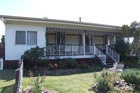 35 Miller St, Urangan, QLD 4655