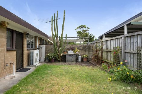 Property photo of 22 Daly Avenue Rye VIC 3941
