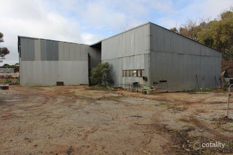 Property photo of 8 Edwards Street Merredin WA 6415