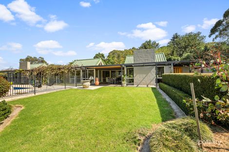 Property photo of 13 Sherwood Court Drouin VIC 3818