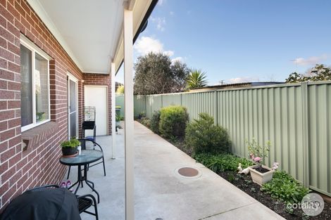 Property photo of 2/16 Alexander Avenue Wendouree VIC 3355