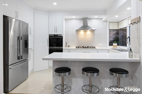 Property photo of 18 Arncliffe Boulevard Greenvale VIC 3059