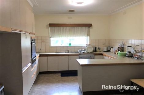 Property photo of 6 Canberra Avenue Dandenong VIC 3175