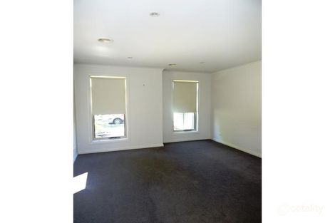 Property photo of 38 Lake Gardens Avenue Lake Gardens VIC 3355