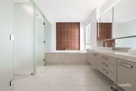 Property photo of 129 Peninsula Drive Breakfast Point NSW 2137