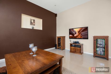 Property photo of 27 Wainewright Avenue West Hoxton NSW 2171