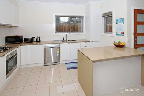 2/15 North Rd, Reservoir, VIC 3073