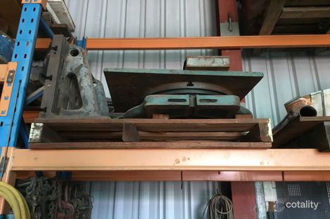 Property photo of 28 Nobby Road Lightning Ridge NSW 2834