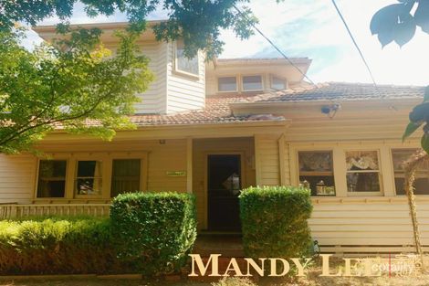 27 Kintore Cres, Box Hill, VIC 3128