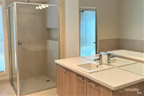 Property photo of 4 Swansea Close Wodonga VIC 3690