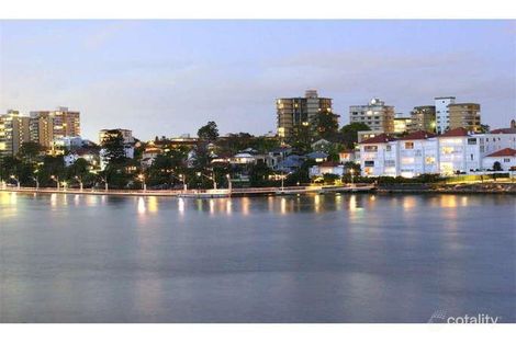 Property photo of 8/30 O'Connell Street Kangaroo Point QLD 4169