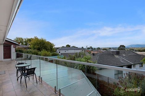 Property photo of 5 Rhodes Drive Glen Waverley VIC 3150