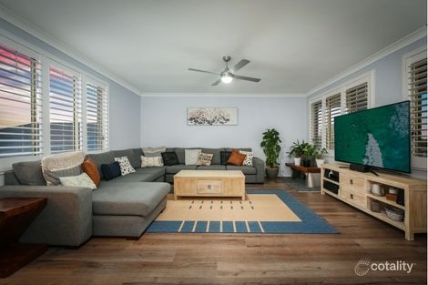 Property photo of 13 Honeygum Way Mardi NSW 2259