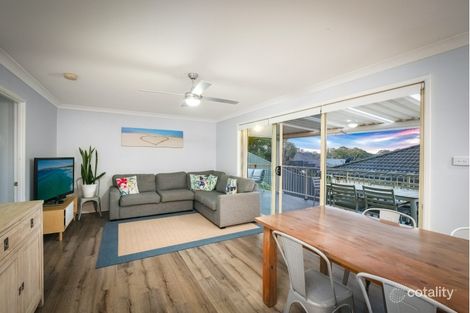 Property photo of 13 Honeygum Way Mardi NSW 2259