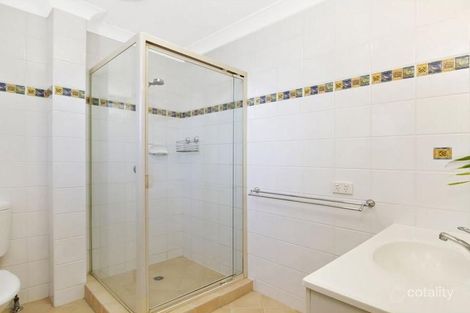 Property photo of 4/288 Cornwall Street Stones Corner QLD 4120