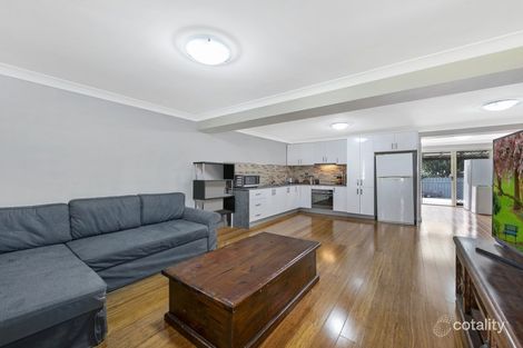 14 Griffith St, Mannering Park, NSW 2259