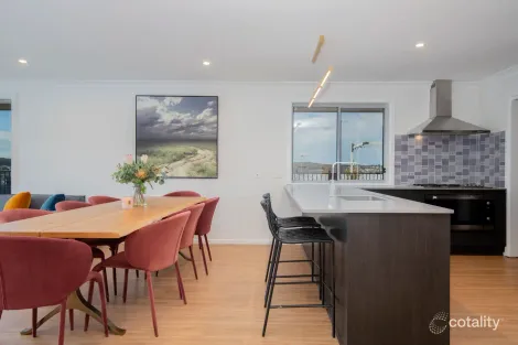 Property photo of 74 Wigeon Chase Cameron Park NSW 2285