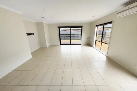 Property photo of 21 Celestial Way Mount Duneed VIC 3217