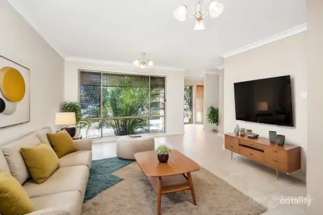 Property photo of 2 Sandpiper Place Green Point NSW 2251
