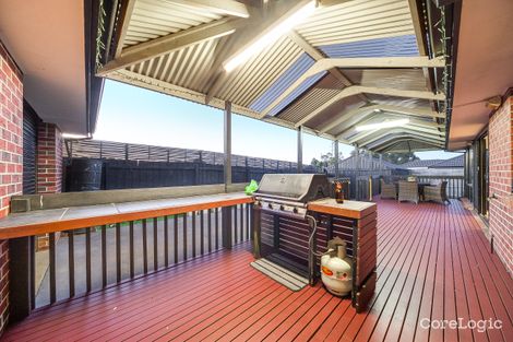 Property photo of 16 Greenbriar Way Cranbourne West VIC 3977
