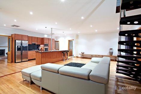 Property photo of 97 Mackie Road Bentleigh East VIC 3165