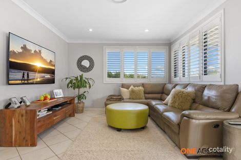 Property photo of 73 Casey Drive Hunterview NSW 2330