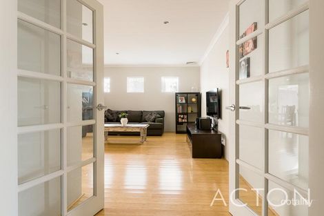 Property photo of 1 Ringmer Way Westminster WA 6061