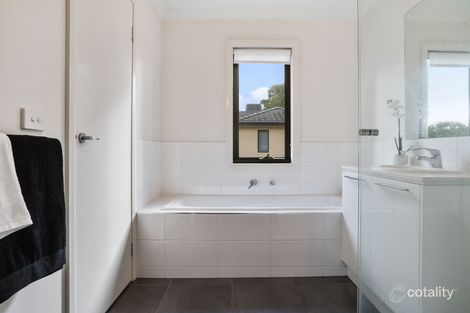 Property photo of 3 Woodview Court Croydon North VIC 3136