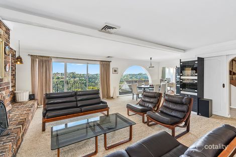 Property photo of 19 Roscommon Crescent Killarney Heights NSW 2087