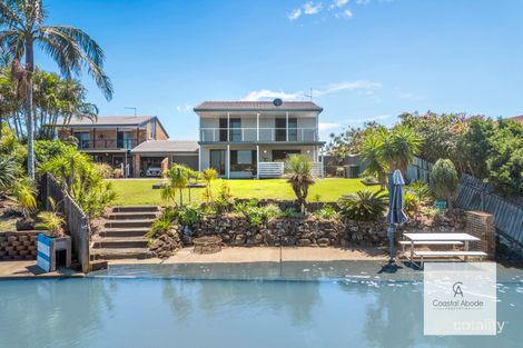 Property photo of 2/81 Andrew Avenue Pottsville NSW 2489