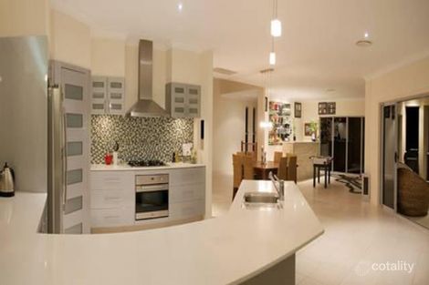 Property photo of 24 Tara Vista Boulevard Highland Park QLD 4211