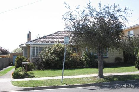 Property photo of 17 Avondale Grove Mount Waverley VIC 3149