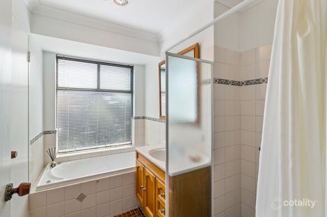 2 Cameron Cl, Lesmurdie, WA 6076