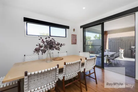 Property photo of 14 Bologna Crescent Greenvale VIC 3059