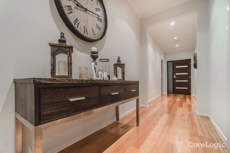 Property photo of 51 Biltmore Crescent Roxburgh Park VIC 3064